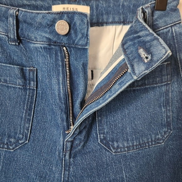 Reiss | Isa High Rise Flared Jeans in Mid Blue - Size 27R - Picture 6 of 13